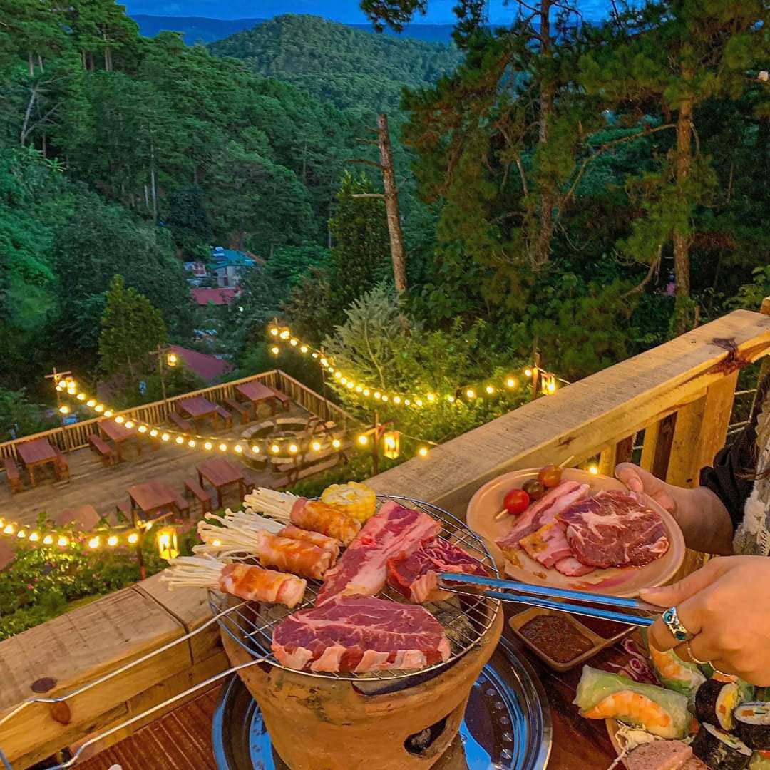 20 Forest BBQ and More - Địa điểm ăn tối Đà Lạt cực chill bạn đã biết chưa ?