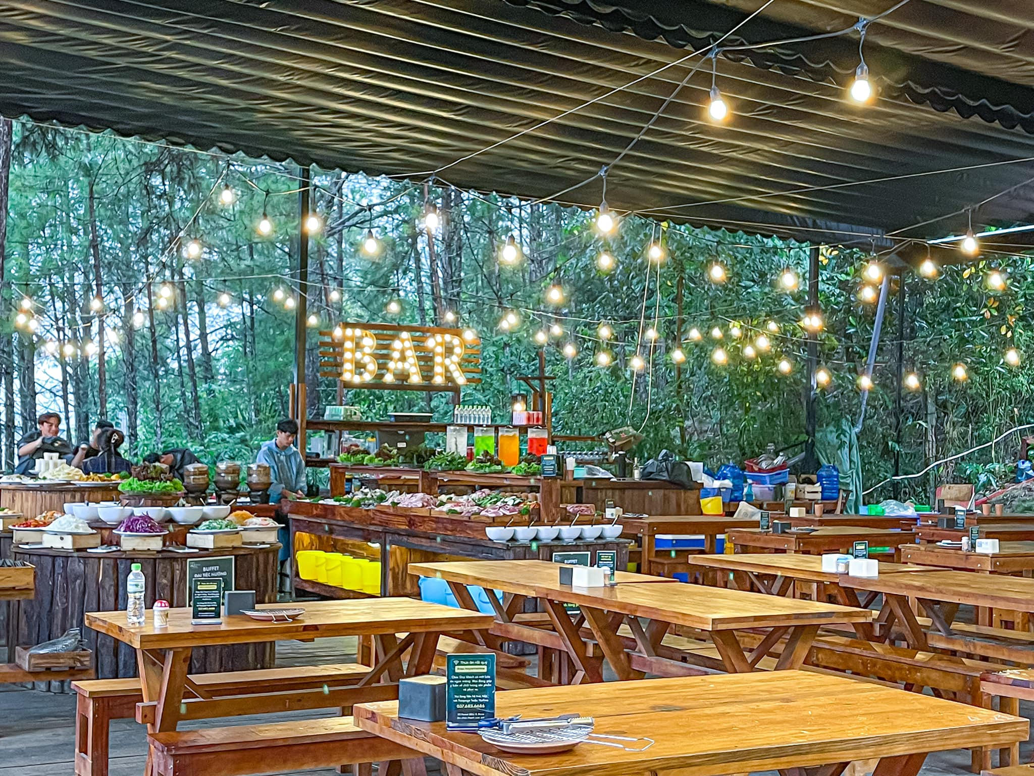 20 Forest BBQ and More - Quán buffet Đà Lạt ngon mê ly, view chill hết ý 20 Forest BBQ and More - Quán buffet Đà Lạt ngon mê ly, view chill hết ý