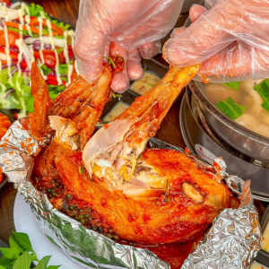 Gà nướng sốt tiêu xanh độc quyền tại Đà Lạt